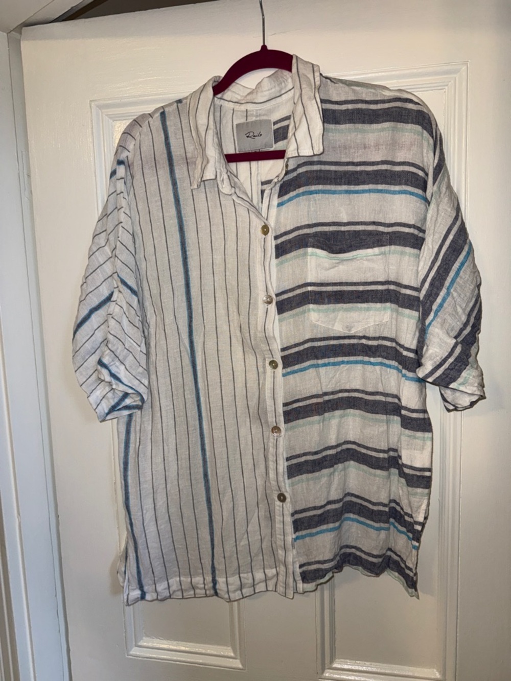 Rails White Button-Down Shirt with Blue aqua and indigo Stripes Finley style XL